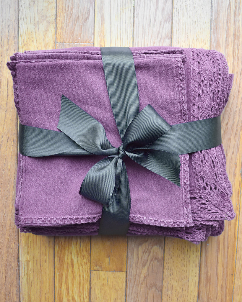 Tablecloth & Napkin Gift Set